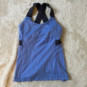 Lululemon top
